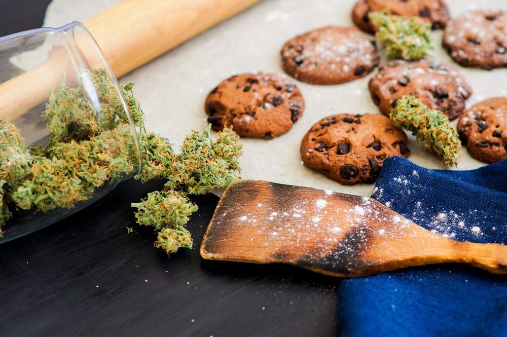 Cookies,With,Cannabis,And,Buds,Of,Marijuana,On,The,Table.